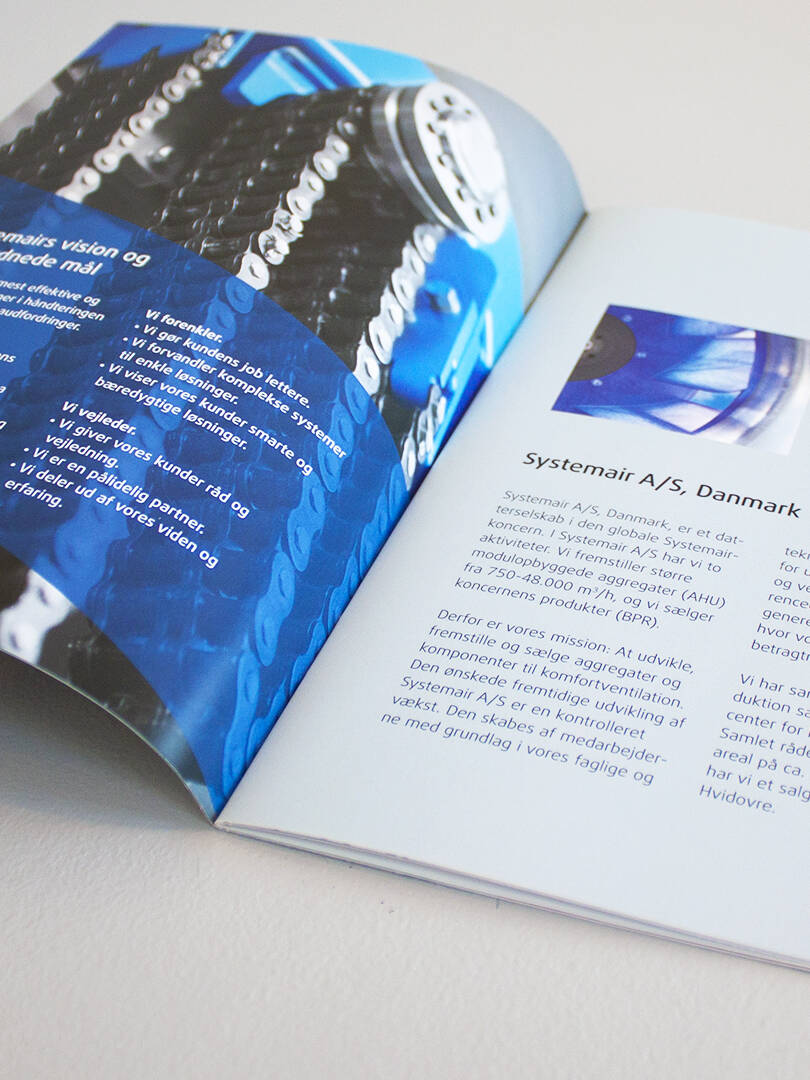 brochure Personalehåndbog - grafisk assistance